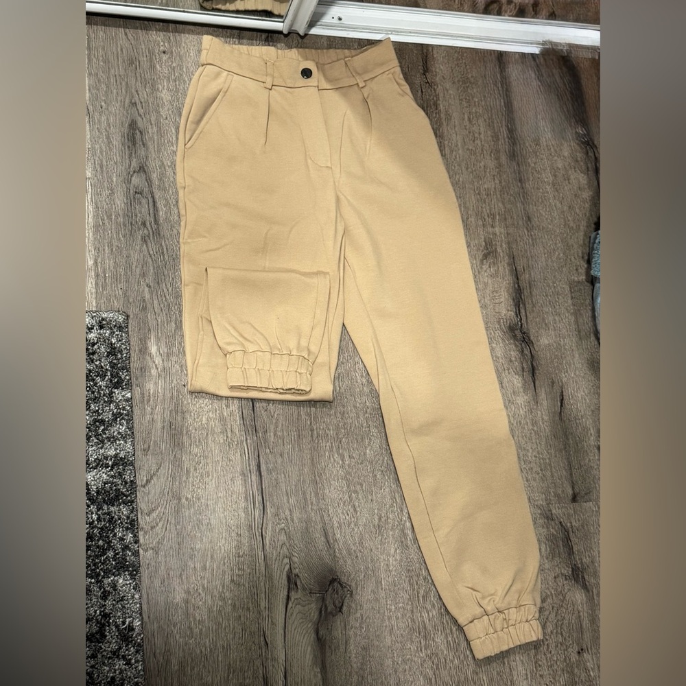 Halara Jogger Pants